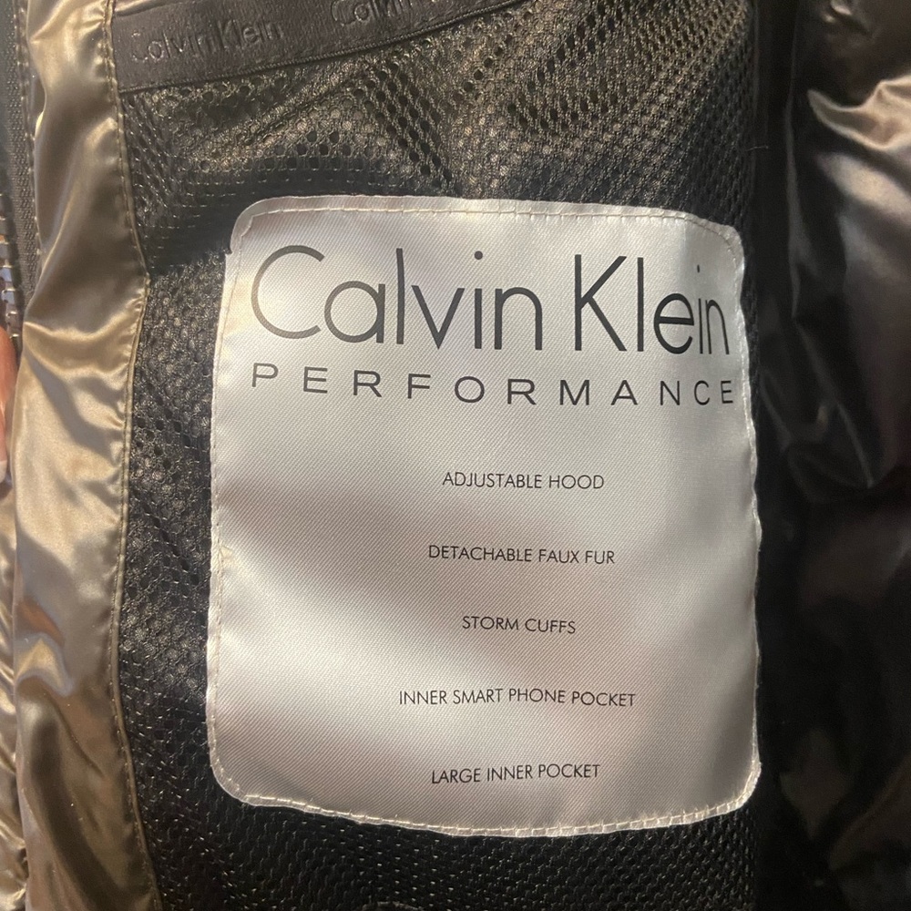 Calvin Klein Performance Puffer Jacket - Picture 3 of 12